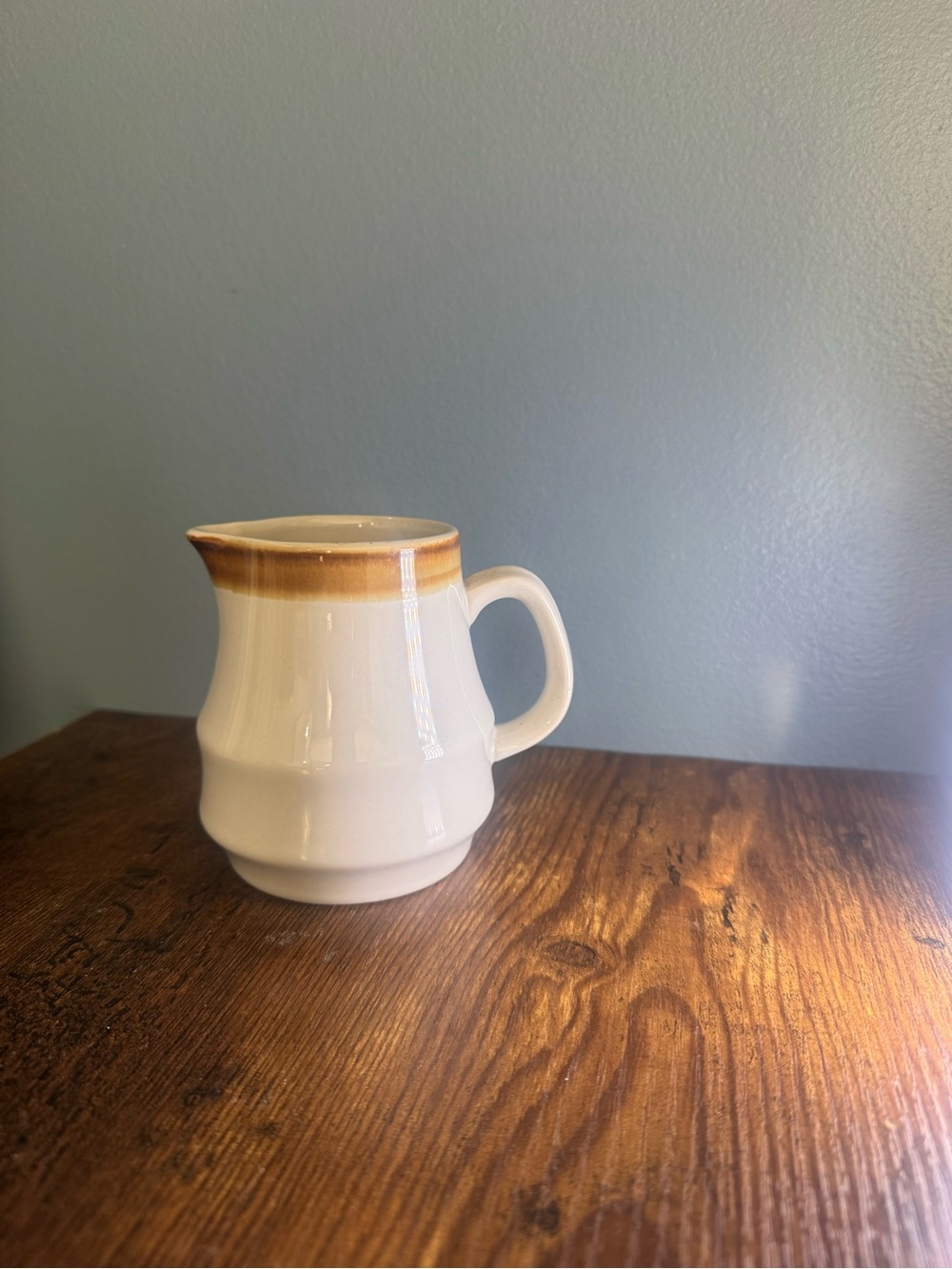 Cream Ceramic Creamer with Brown Accent - Classic Tableware